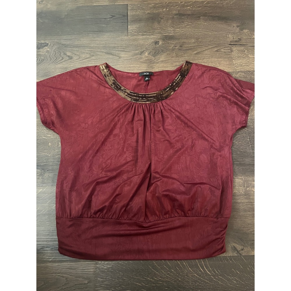 AGB Womens Top Size S Burgundy Sequin Neck Short‎ Sleeve Blouse Small